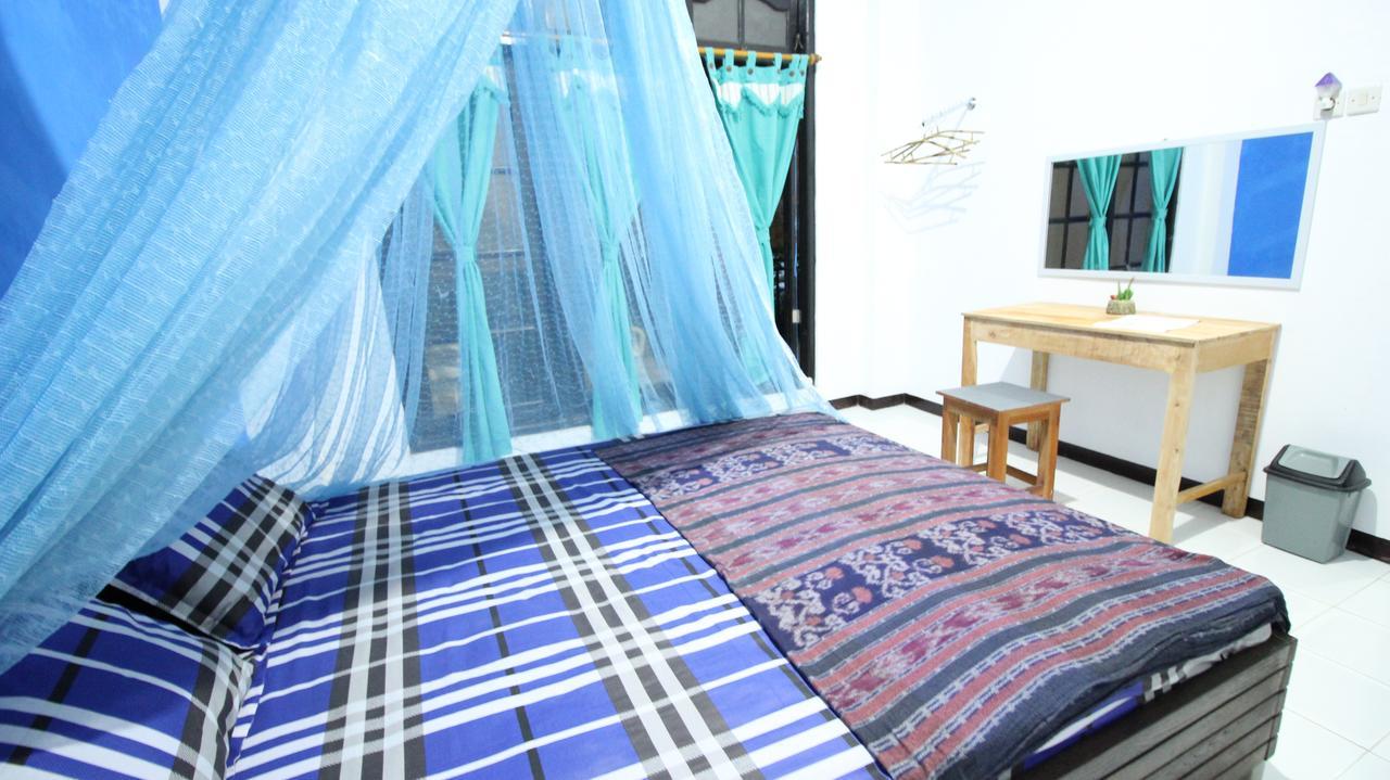 Hati Hati Hostel Yogyakarta Exterior photo